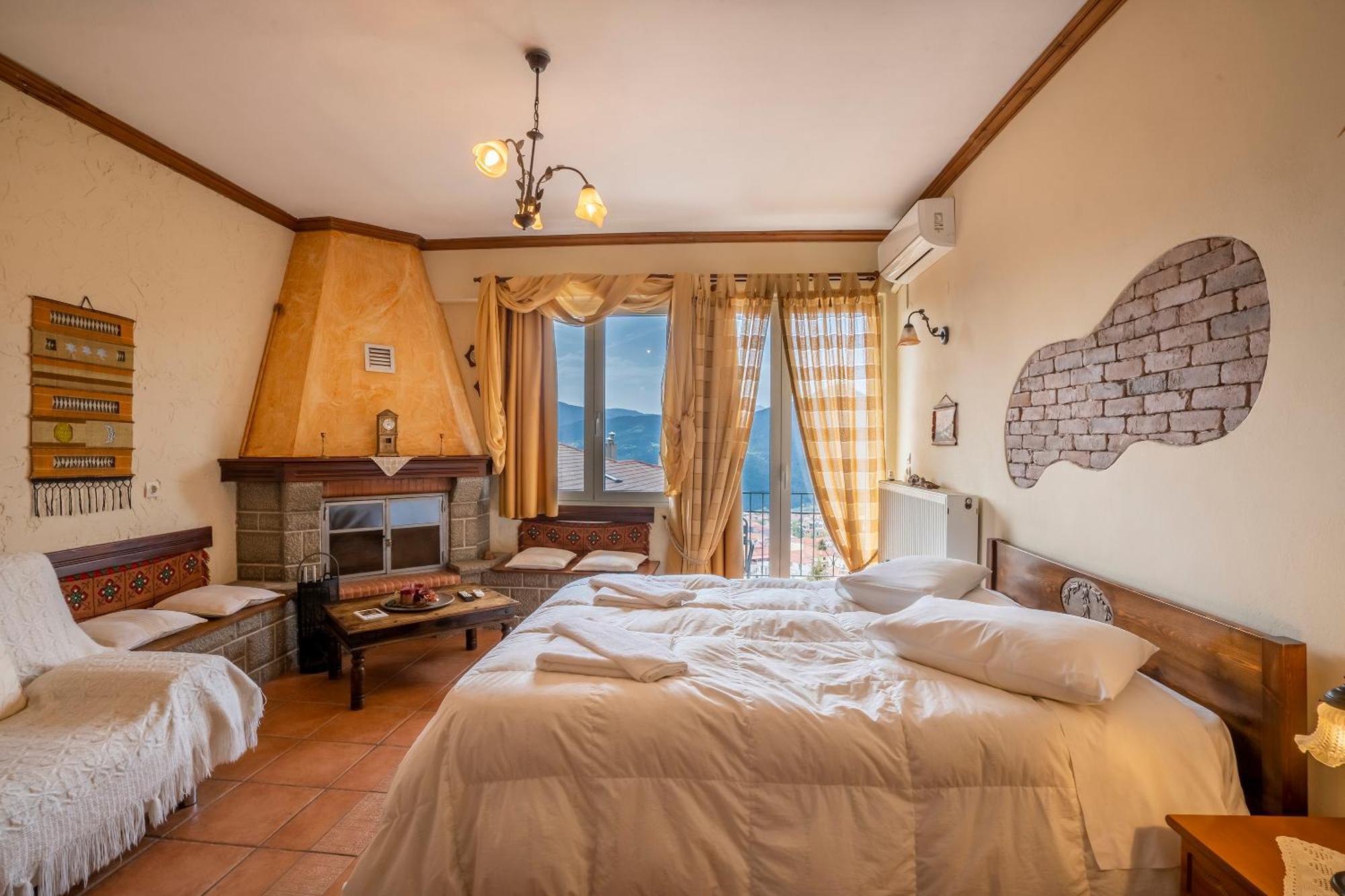 Semeli Guesthouse Karpenísion Exteriör bild