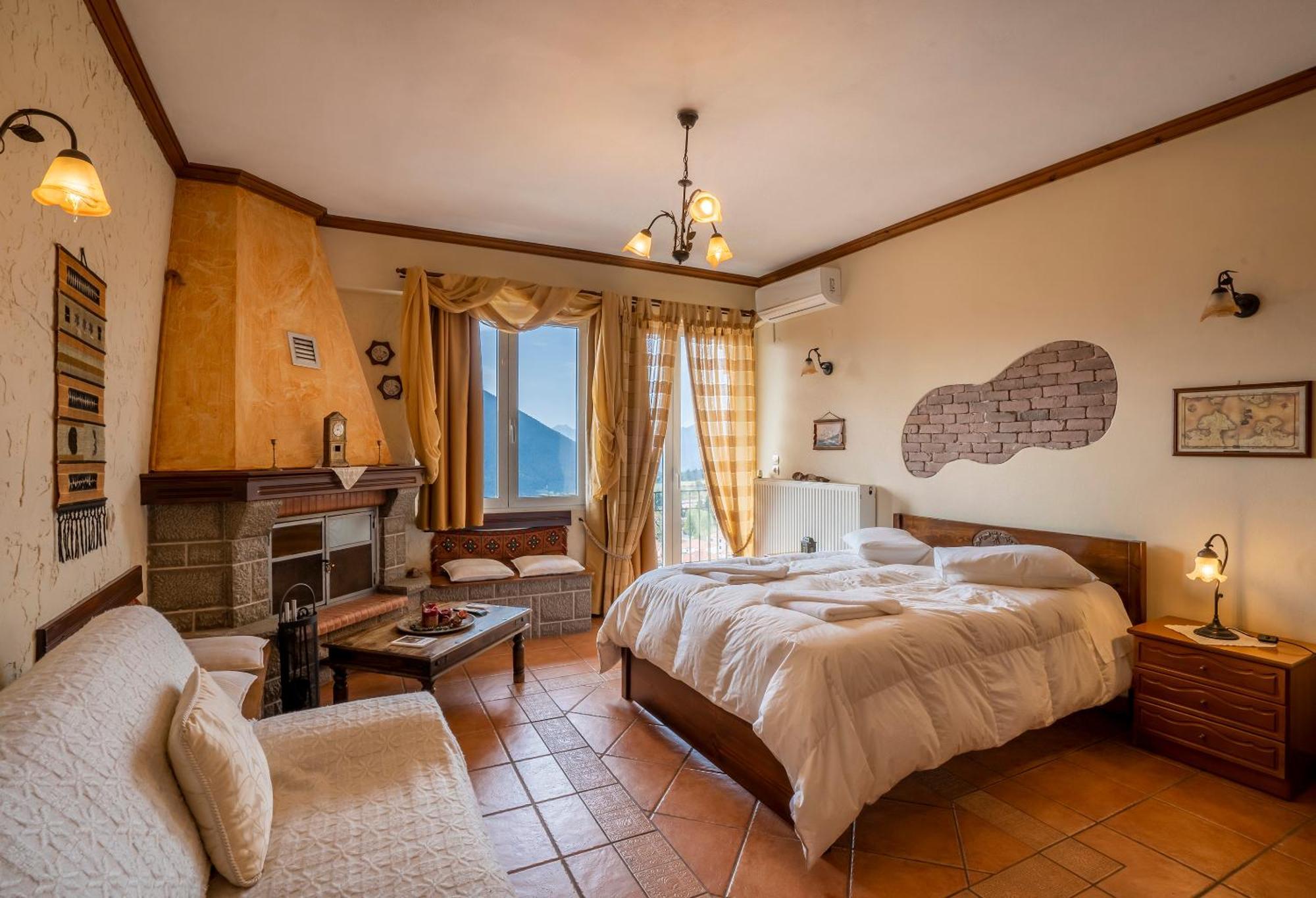 Semeli Guesthouse Karpenísion Exteriör bild